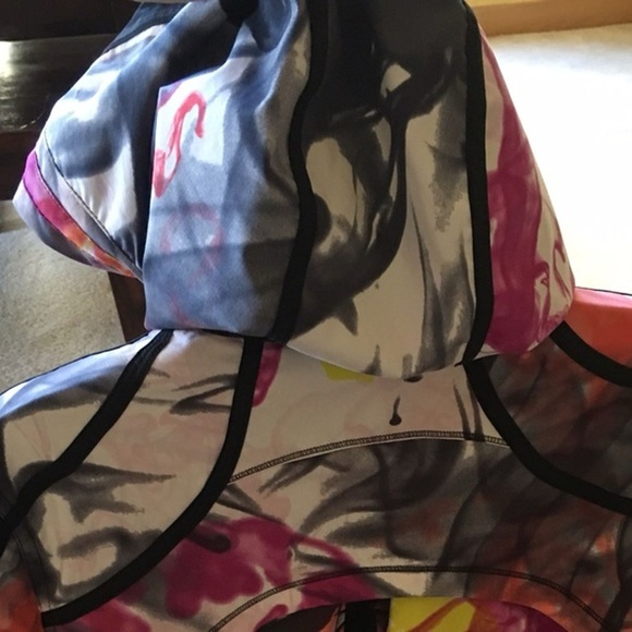 Lululemon🦄UNICORN JACKET FLAWLESS🦄 Down Time Jacket🦄Unicorn Tears RARE🦄 4 - Picture 3 of 17